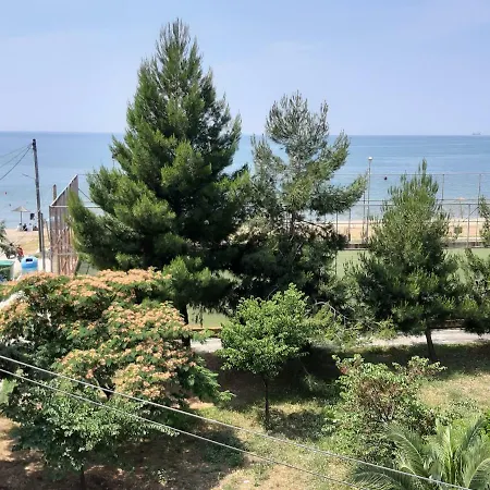 Soula'S Sunshine Blue Apartment Nea Karvali Exterior foto